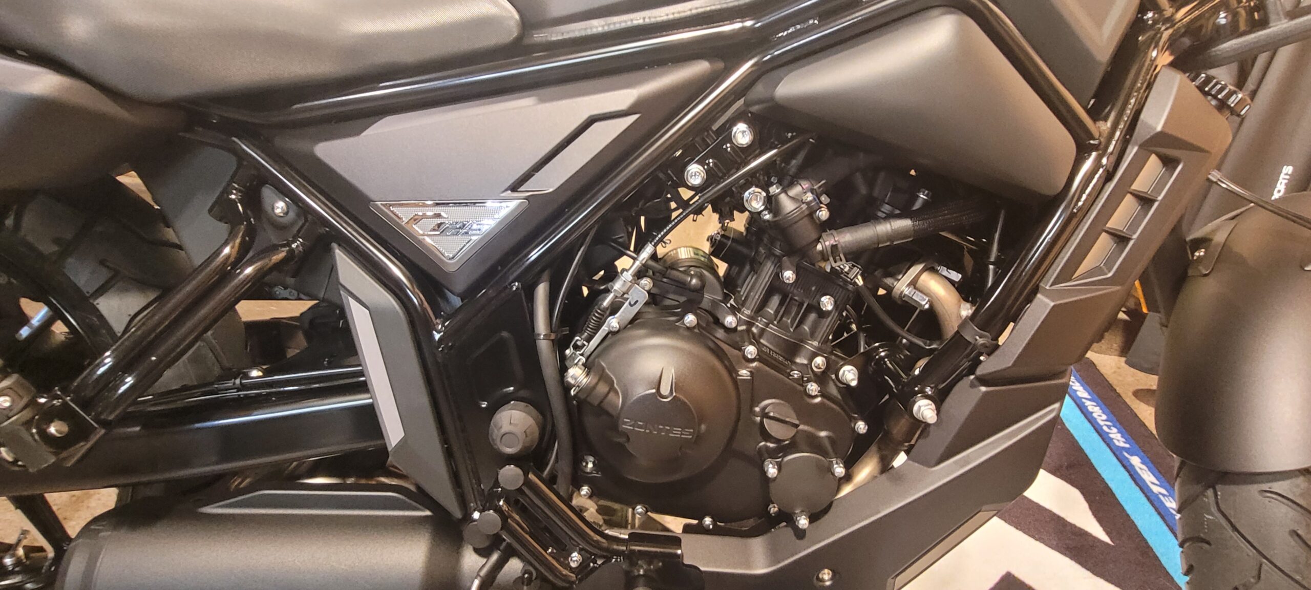 Zontes ZT125 C2 Black