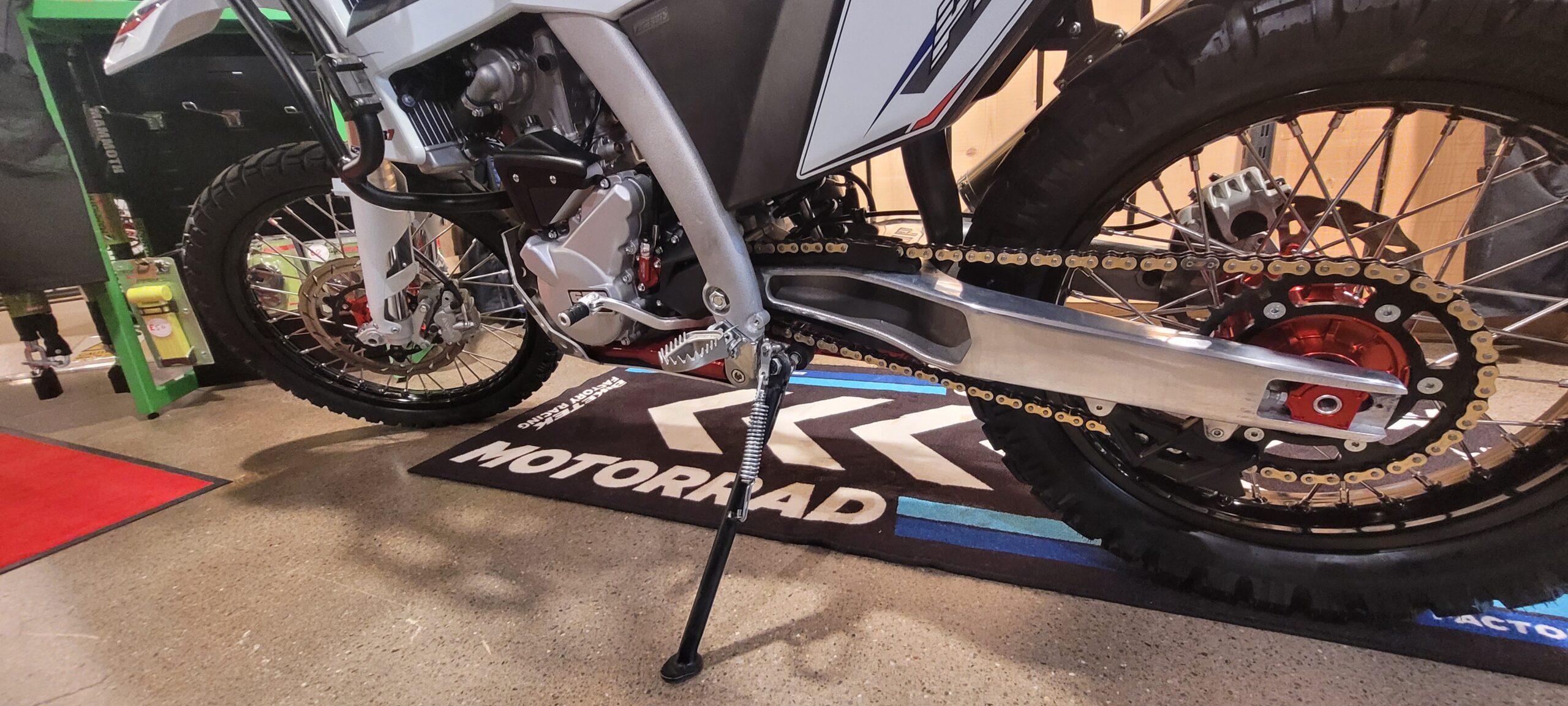 2025 AJP PR7