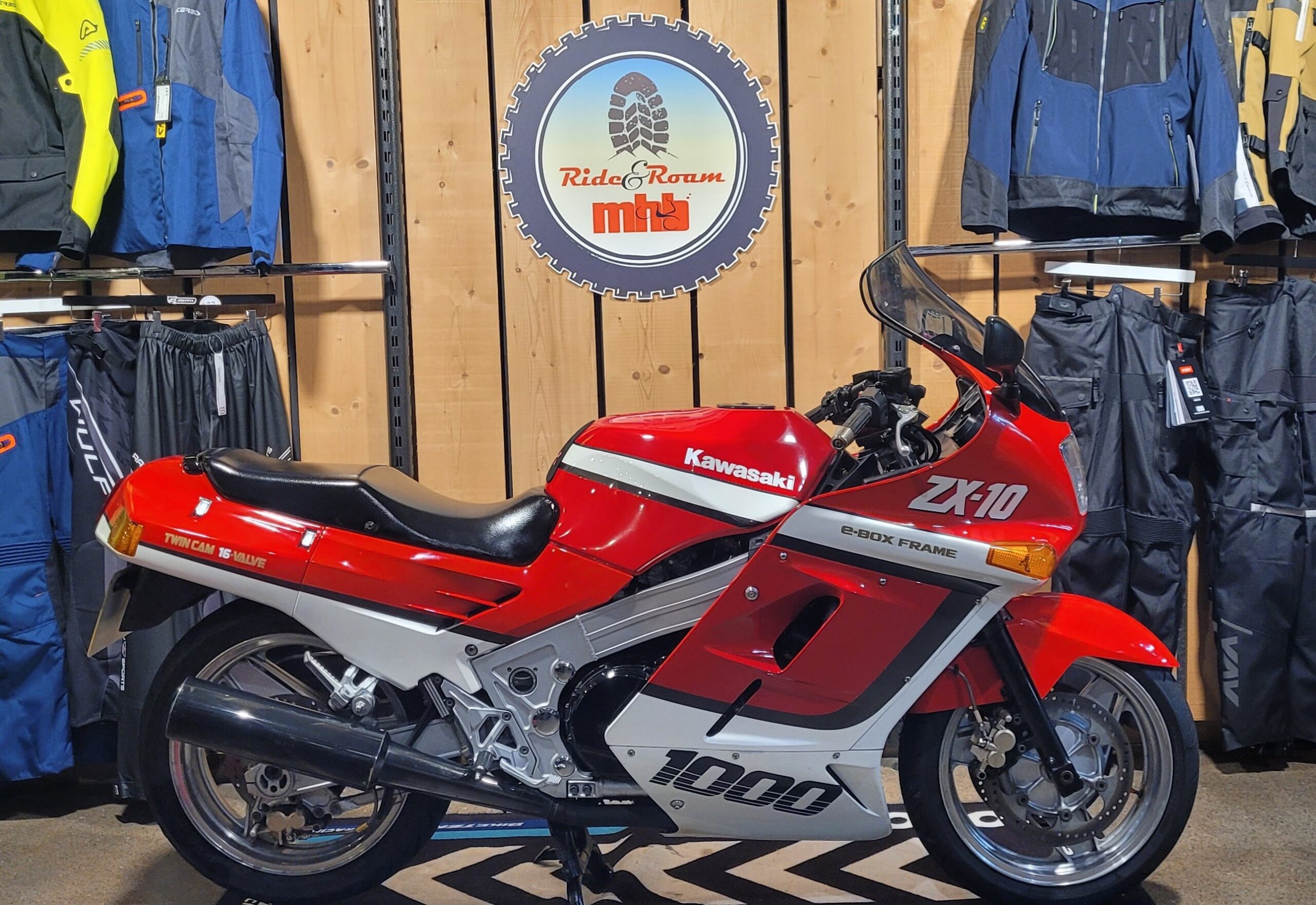 KAWASAKI ZX-10 (USED) 拢2995
